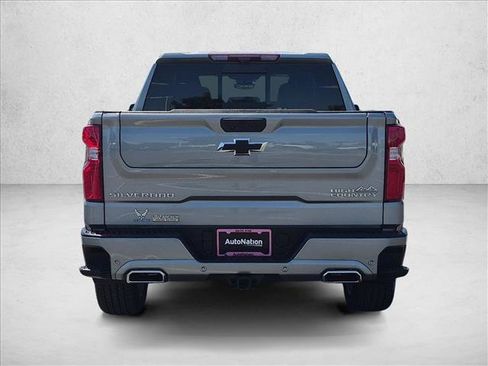 Used 2024 Chevrolet Silverado 1500 High Country AWD/4WD image 7