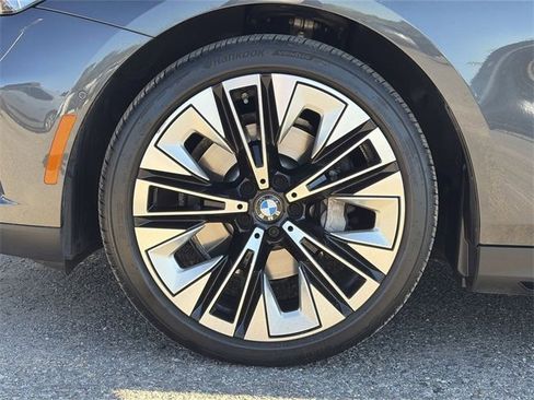 Certified 2025 BMW 530i xDrive w/ Premium Package image 11