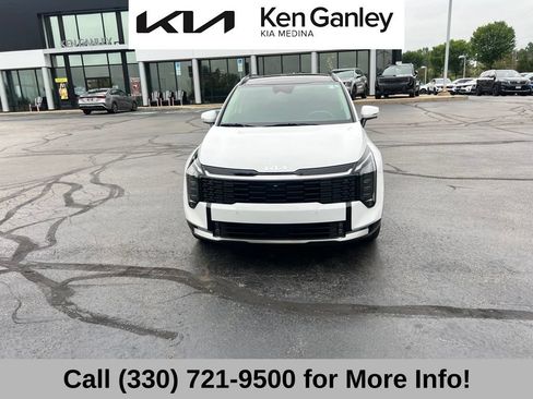 Certified 2026 Kia Sportage SX FWD image 3