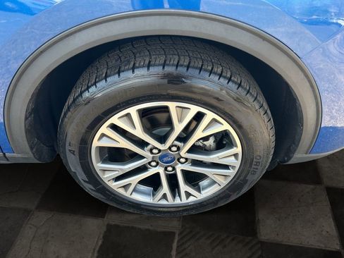 Used 2022 Ford Escape SEL image 10