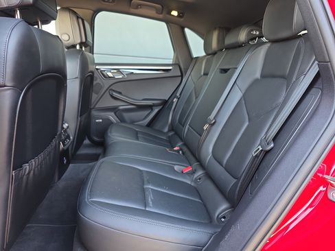 Certified 2024 Porsche Macan AWD image 14