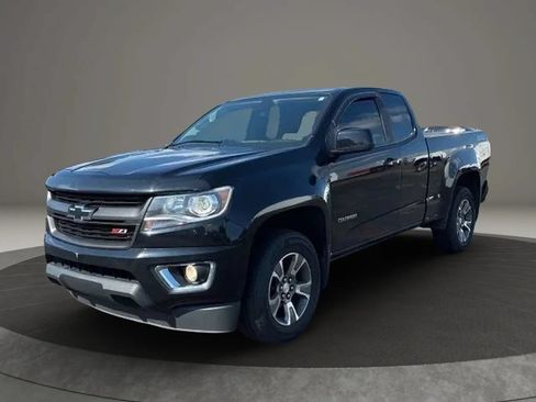 Used 2017 Chevrolet Colorado Z71 AWD/4WD image 1