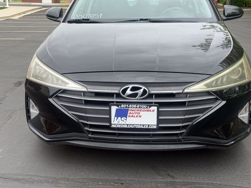 Used 2020 Hyundai Elantra SEL w/ Cargo Package (C1) FWD image 16