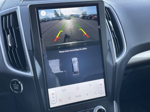 Used 2024 Ford Edge SEL w/ Convenience Package image 33