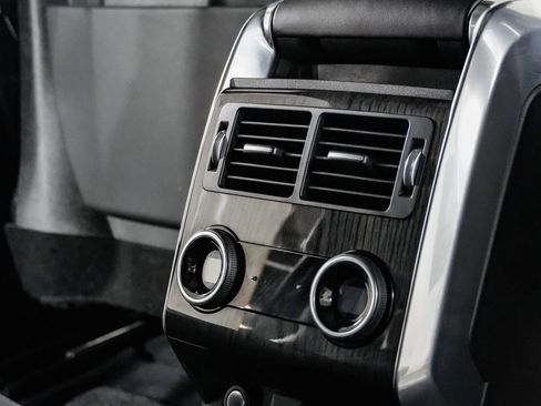 Used 2019 Land Rover Range Rover Sport Supercharged AWD/4WD image 31