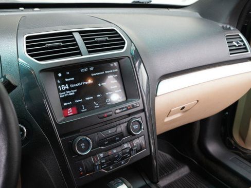 Used 2017 Ford Explorer XLT w/ Equipment Group 201A image 46