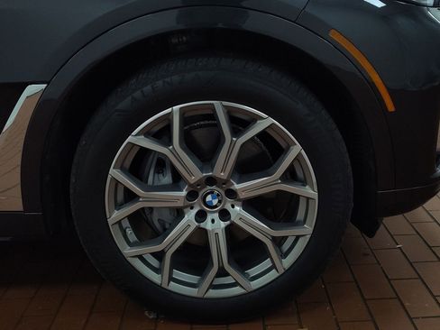Used 2020 BMW X7 xDrive40i w/ Premium Package image 11