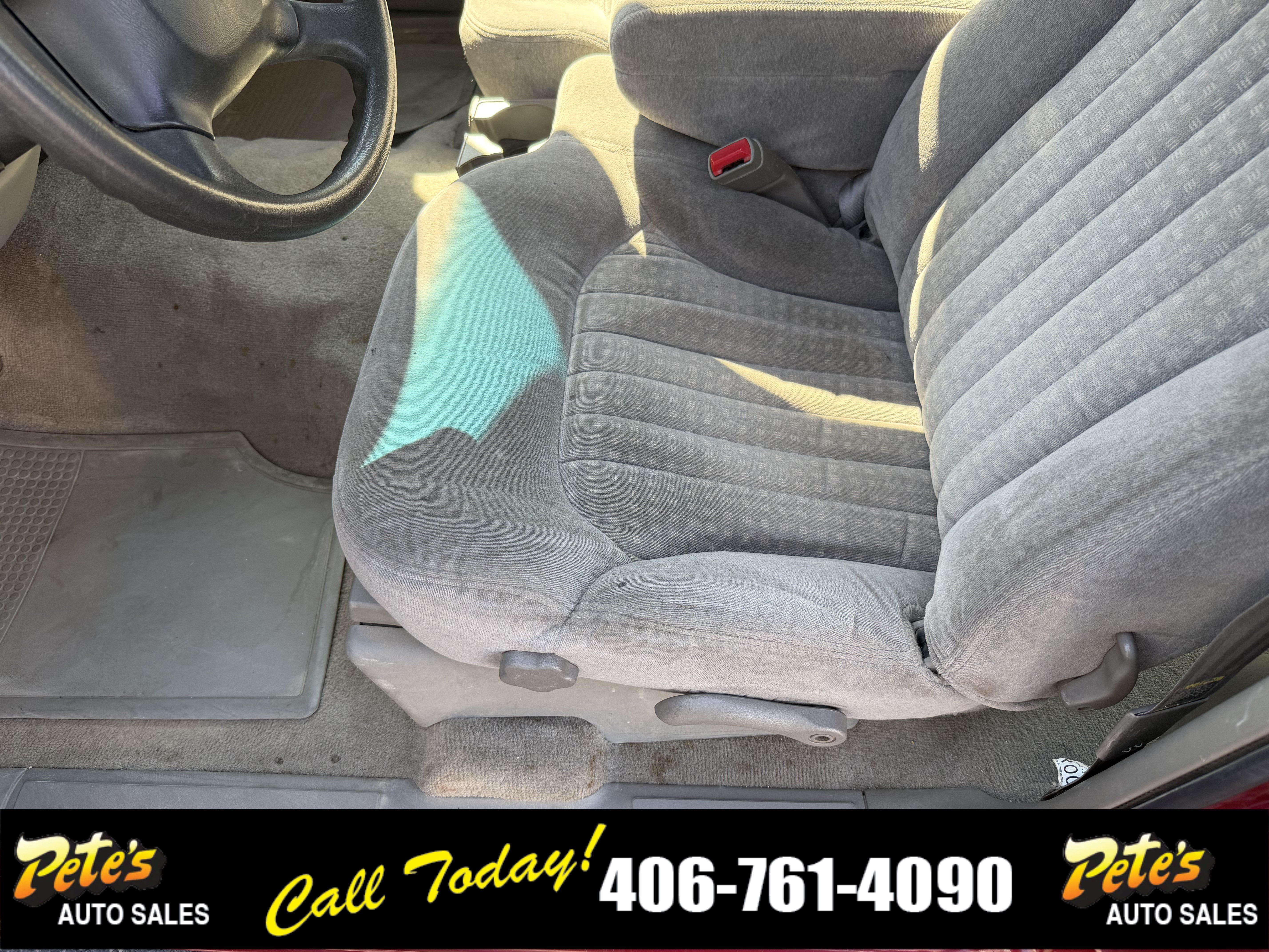 Used 2001 Chevrolet S10 Pickup LS w/ Preferred Equipment Group RWD image 32