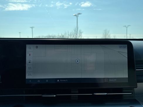 Certified 2024 Hyundai Kona Limited image 19