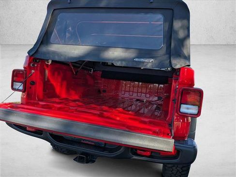 Used 2020 Jeep Gladiator Rubicon image 25