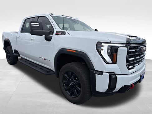 Used 2024 GMC Sierra 3500 AT4 w/ Technology Package AWD/4WD image 6