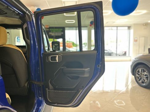 Used 2019 Jeep Wrangler Unlimited Sport S image 36