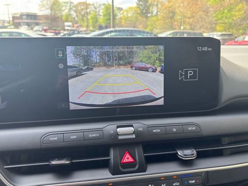 Used 2025 Kia K4 LXS image 24