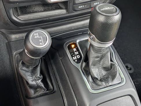 Certified 2023 Jeep Gladiator Sport image 12