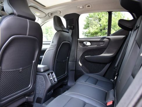 New 2025 Volvo XC40 B5 Plus w/ Protection Package Premier image 16