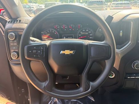 Used 2023 Chevrolet Silverado 1500 Custom AWD/4WD image 25