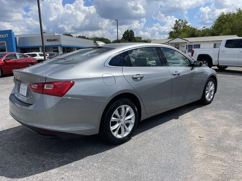 Used 2025 Chevrolet Malibu LT FWD image 4