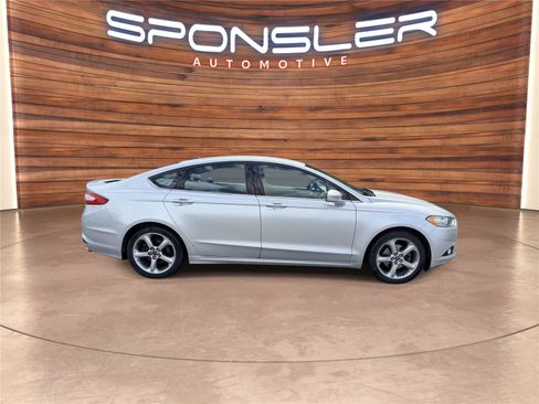 Used 2014 Ford Fusion SE w/ Equipment Group 201A FWD image 7