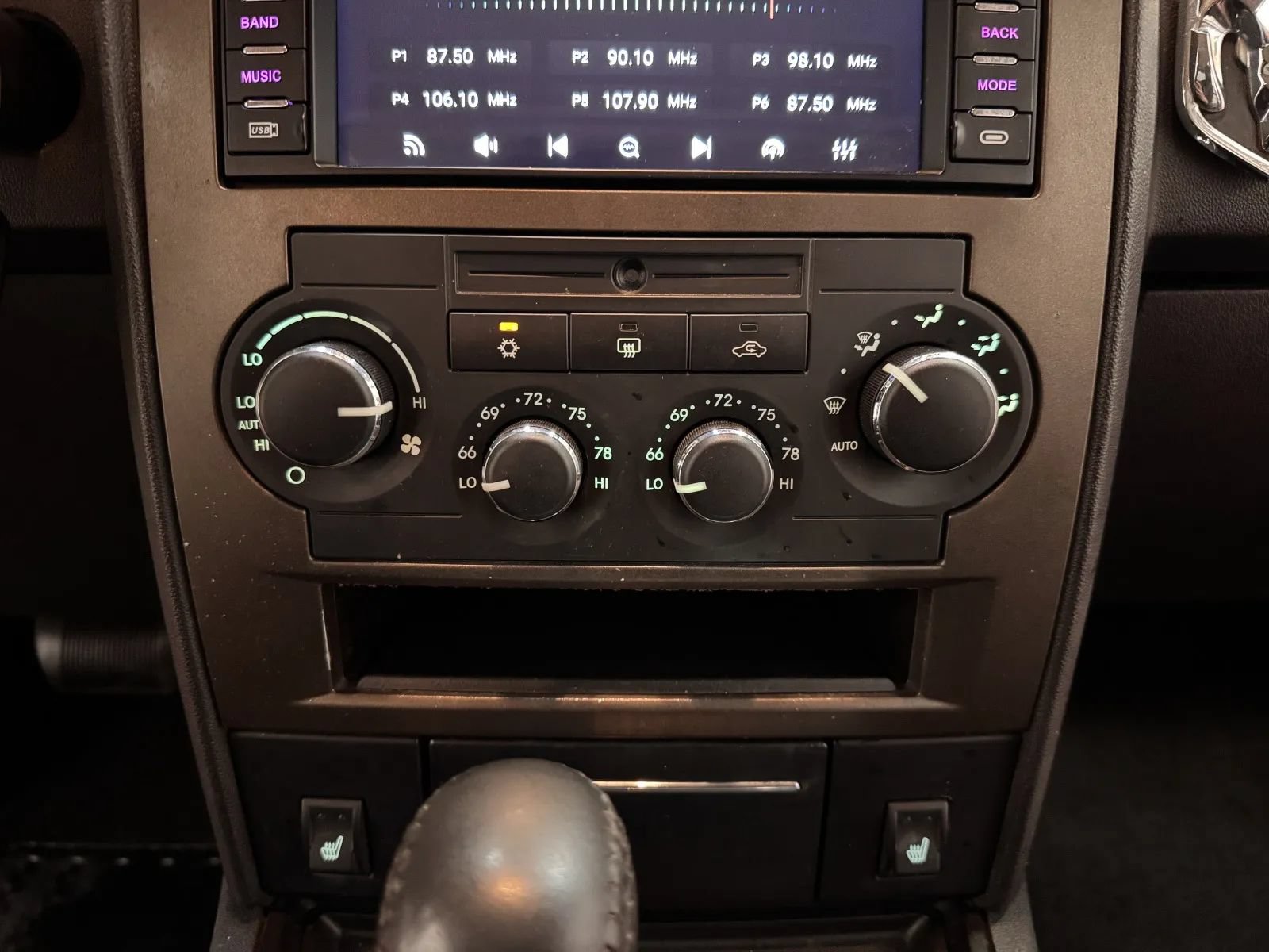 Used 2010 Dodge Charger R/T RWD image 29