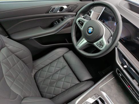 Certified 2025 BMW X5 xDrive40i w/ M Sport Package AWD/4WD image 34