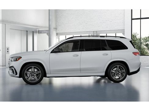 New 2026 Mercedes-Benz GLS 450 4MATIC image 36