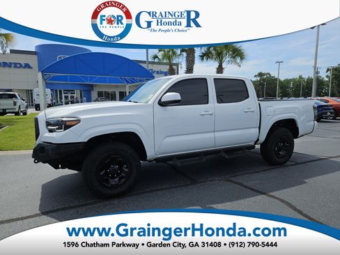 Used 2023 Toyota Tacoma SR AWD/4WD image 1