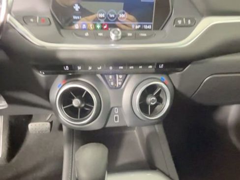 Used 2021 Chevrolet Blazer LT FWD image 32