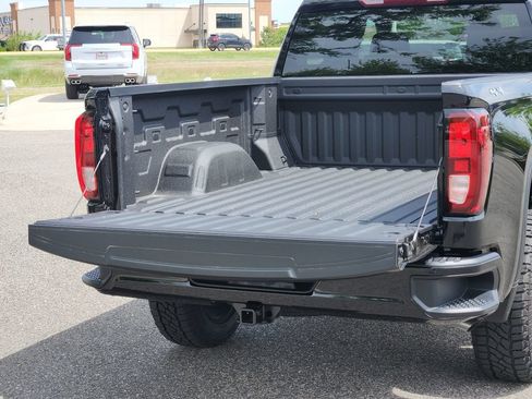 New 2026 GMC Sierra 1500 Pro w/ Graphite Edition AWD/4WD image 7