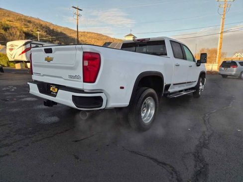 New 2026 Chevrolet Silverado 3500 High Country w/ High Country Premium Package image 5
