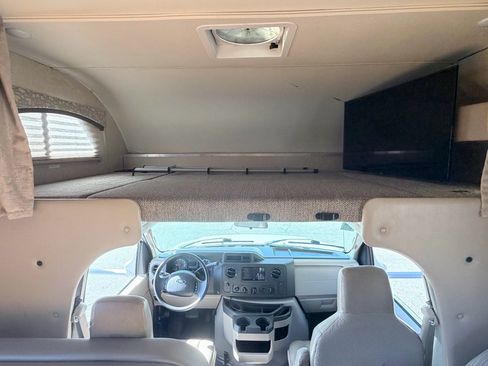 Used 2017 Ford E-450 and Econoline 450 Super Duty w/ Motorhome Prep Package RWD image 12