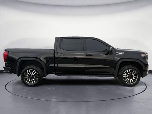 Used 2022 GMC Sierra 1500 AT4 w/ AT4 Preferred Package image 6