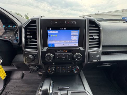 Used 2019 Ford F150 XLT w/ Equipment Group 302A Luxury AWD/4WD image 27