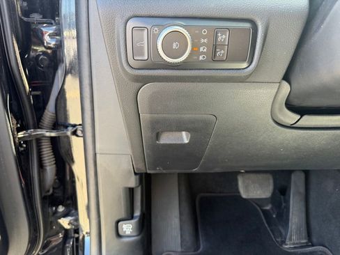 Used 2023 Ford Explorer ST w/ Equipment Group 401A AWD/4WD image 17