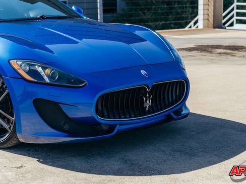 Used 2016 Maserati GranTurismo Sport image 21