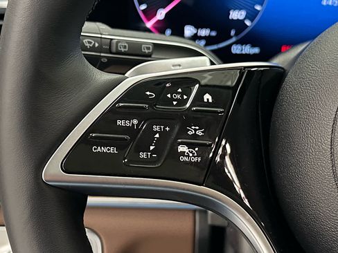 Used 2025 Mercedes-Benz GLE 350 4MATIC image 25