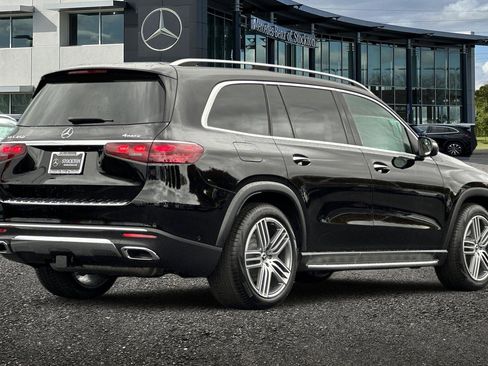 New 2026 Mercedes-Benz GLS 450 4MATIC image 4