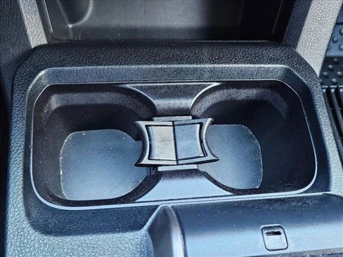 Used 2018 Toyota Tacoma SR5 image 12