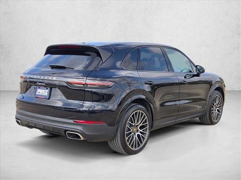 Used 2021 Porsche Cayenne image 6