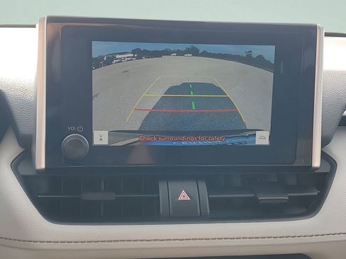 Certified 2024 Toyota RAV4 XLE image 30