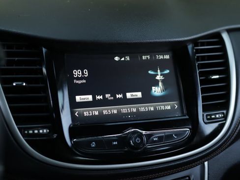 Used 2017 Chevrolet Trax LS FWD image 12