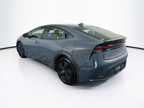 Used 2024 Toyota Prius LE FWD image 5