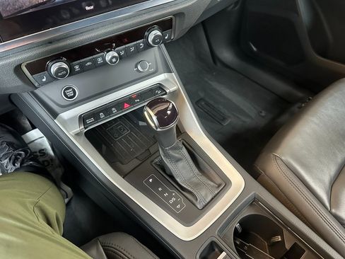 Used 2024 Audi Q3 2.0T Premium image 7