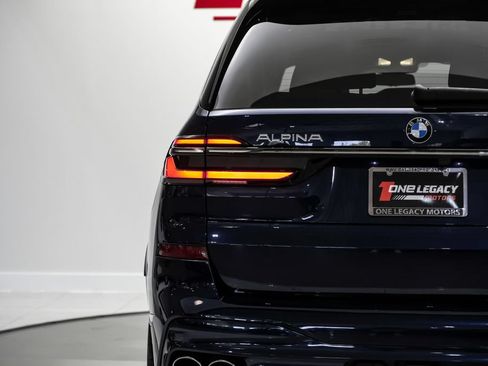 Used 2024 BMW ALPINA XB7 AWD/4WD image 47