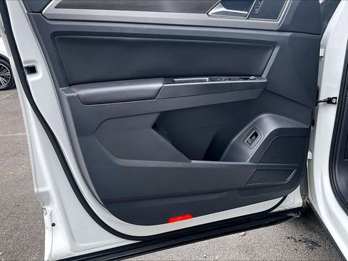 Used 2019 Volkswagen Atlas SEL R-Line image 22