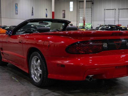 Used 2001 Pontiac Firebird Trans Am RWD image 29