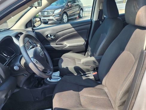 Used 2018 Nissan Versa SV image 14