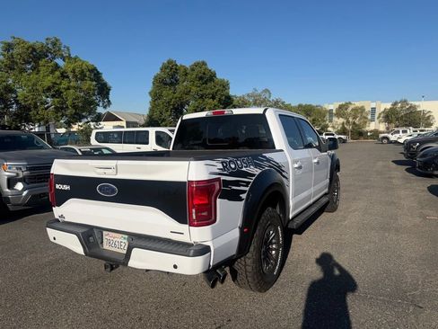 Used 2016 Ford F150 Lariat w/ Equipment Group 502A Luxury AWD/4WD image 4
