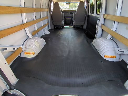 Used 2019 Chevrolet Express 2500 w/ Driver Convenience Package RWD image 22