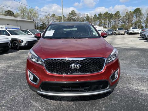 Used 2017 Kia Sorento EX w/ EX Advanced Touring Package image 3