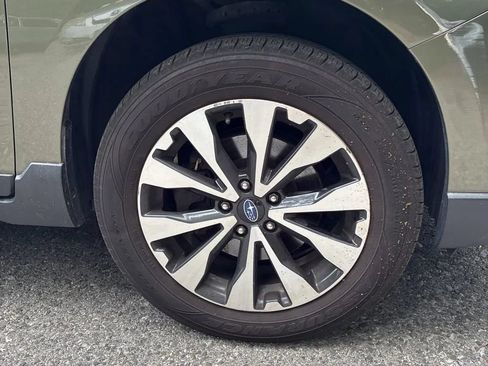 Used 2016 Subaru Outback 2.5i Limited AWD/4WD image 20